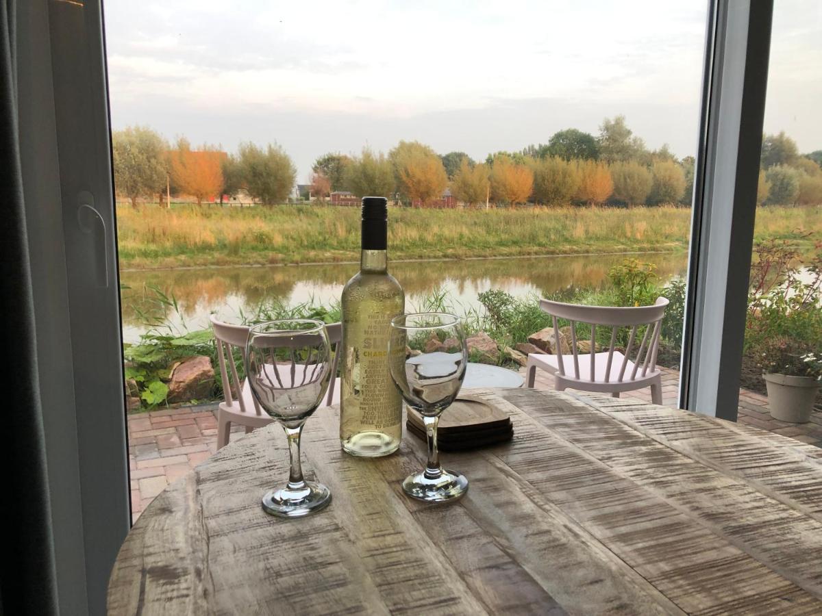 B&B Snurk Stiens, Fijn Verblijf Aan Open Vaarwater Dış mekan fotoğraf