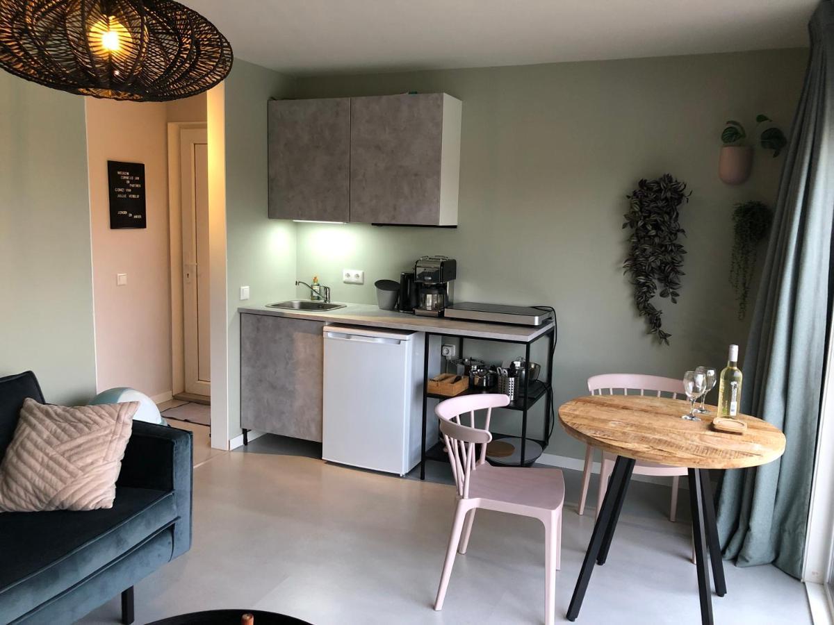 B&B Snurk Stiens, Fijn Verblijf Aan Open Vaarwater Dış mekan fotoğraf