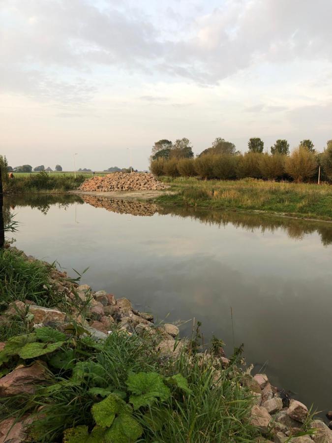 B&B Snurk Stiens, Fijn Verblijf Aan Open Vaarwater Dış mekan fotoğraf